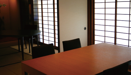 合志市須屋にあるgallery EMUの内装写真