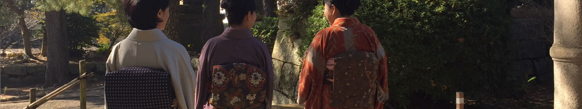 着物を着た女性