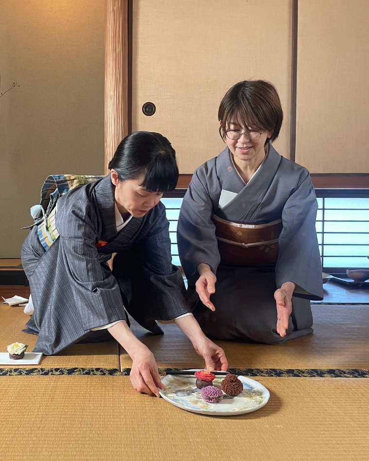 着付けの後はお茶をいただきます